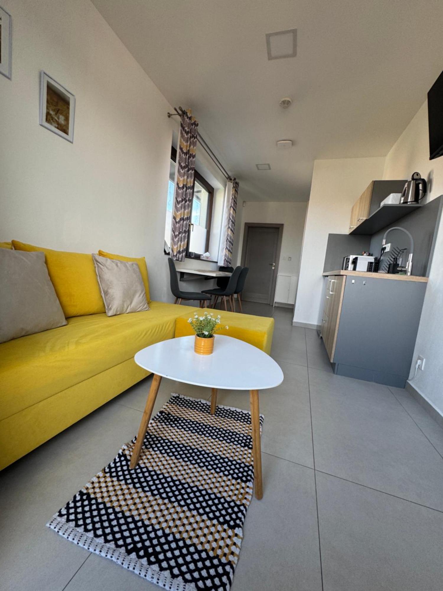 Apartmany Tamka Vrbov Bagian luar foto